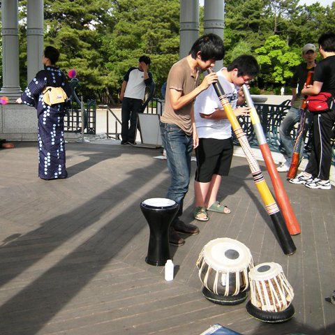 珍楽器アラカルト（１）・音楽大好き鶴舞公園（７３）: 音の細道・・楽器片手に行雲流水