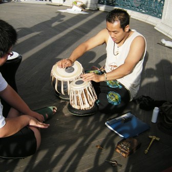 珍楽器アラカルト（１）・音楽大好き鶴舞公園（７３）: 音の細道・・楽器片手に行雲流水